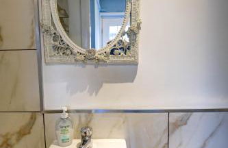 Seashell House with SEA VIEWS and FREE GYM POOL PASS - Photo 18