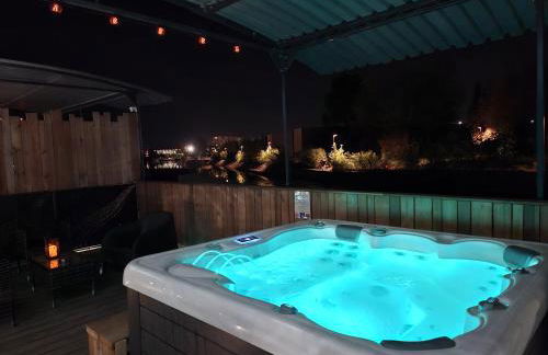 La péniche de Fabrice avec Jacuzzi privatif - Foto 18