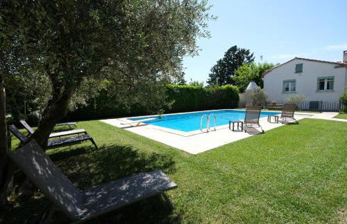 vacation rental with pool and poolhouse, close to arles in moulès- sleeps 8 - Foto 42