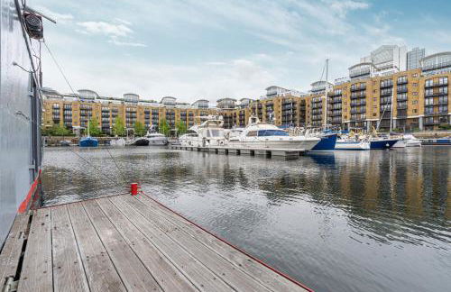 Charming houseboat featuring a sauna - Photo 49
