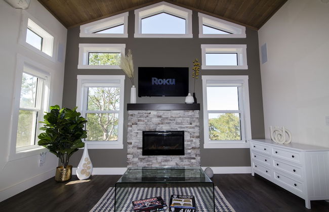 Luxury Loft Cottage In Manitou Beach - Photo 12