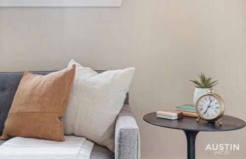 Elegant Escape Gourmet Kitchen and Outdoor Living - Foto 11