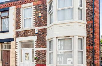 Ursula Sparkle Stays - Foto 24