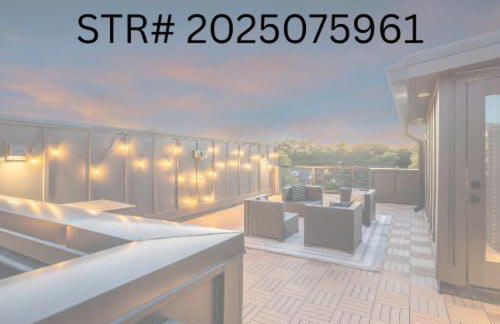 New 2 Luxe Townhomes with Rooftops Sleeps 24 - Foto 72