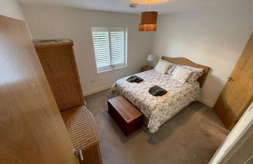 2 Bed 2 Bathroom Gated Apartment 1 Inc free Parking - Foto 4