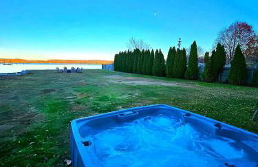 Piermont Waterfront Villa with Hot Tub - Photo 60