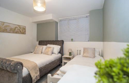 Frant Road Retreat | Private Parking - Foto 7