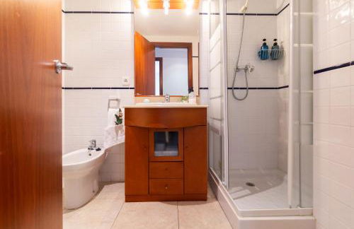 Apartamento con gran patio y excelente ubicación! - Photo 9