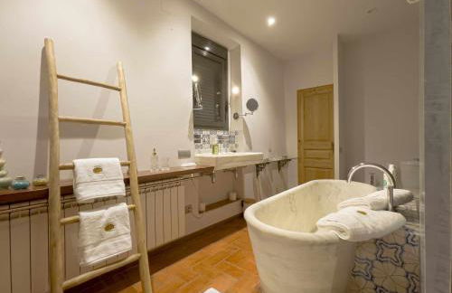 Masia de Queralt Luxury Casa Rural Spa y Vistas - Foto 60