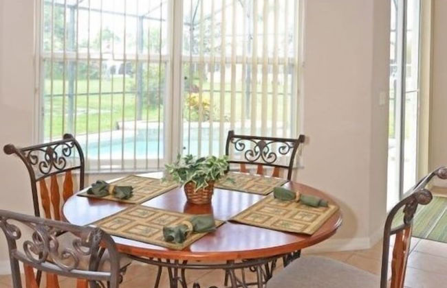 Corvina Villa 5 Bedroom Home by RedAwning - Photo 24