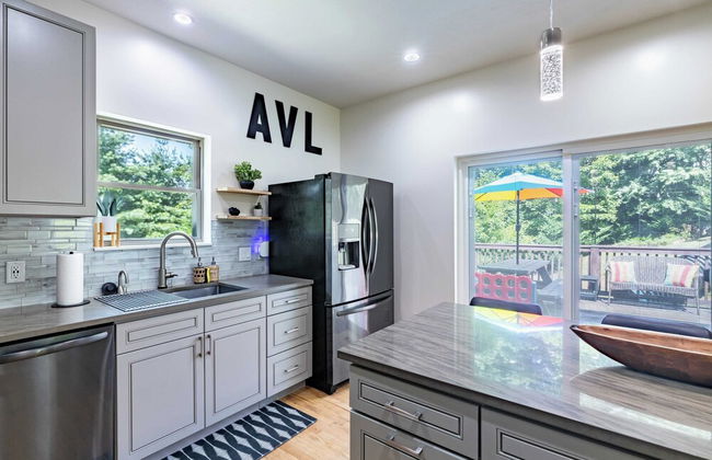 Modern Escape by Avanstay w/ Hot Tub, Fire Pit, Mountain Views, 10min to Town - Foto 36