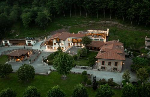 Apartamentos La Gargantiella - Photo 2