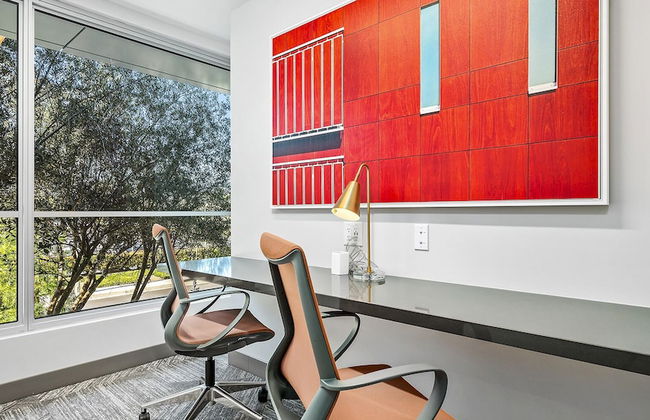 Global Luxury Suites Irvine - Foto 34