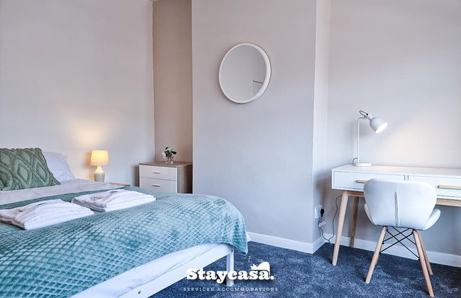 White Cozy House With Pool Table Game Room - Photo 37