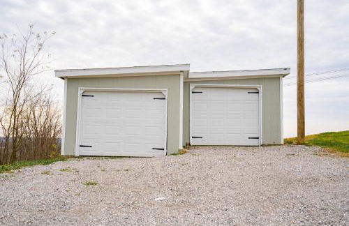 Cordova Farmhouse - 7 Minutes from the Ark! - Foto 66