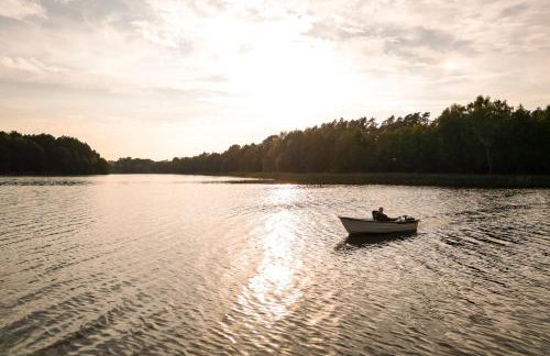 Ferienhaus mit eigenem Boot - 100m zum See An den Sieben Seen - Foto 2