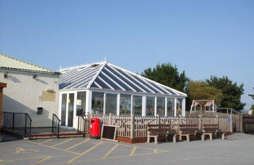 Chalets & Lodges at Atlantic Bays Holiday Park - Foto 7