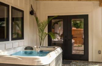Petit Paradis Studio with hot tub - Photo 36