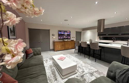 Luxury 5 Bed All En-Suite Cinema Room - Foto 48