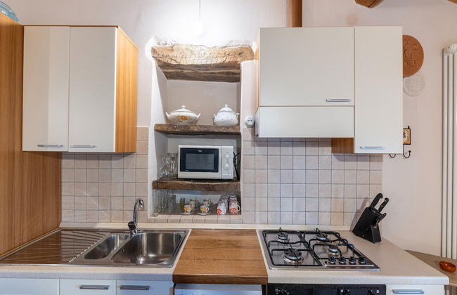 Graceful Holiday Home in Acqualagna With Swimming Pool - Foto 26