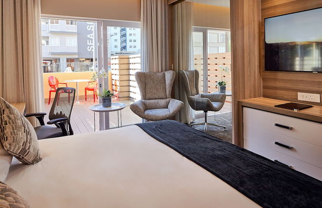 First Group Riviera Suites - Photo 53