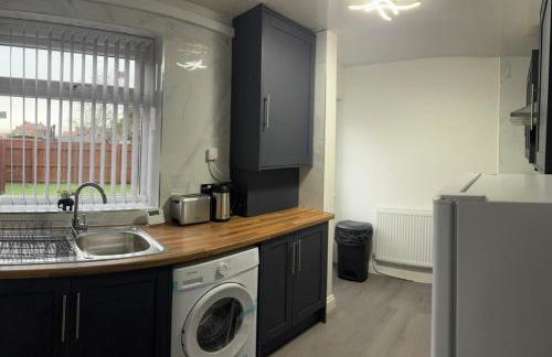 Bungalow - Sleeps 2 - Parking - Garden - Foto 6