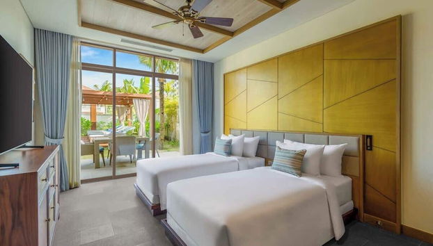 Luxe 3BR Villa: Private Pool & Resort Perks! - Foto 2, Habitación