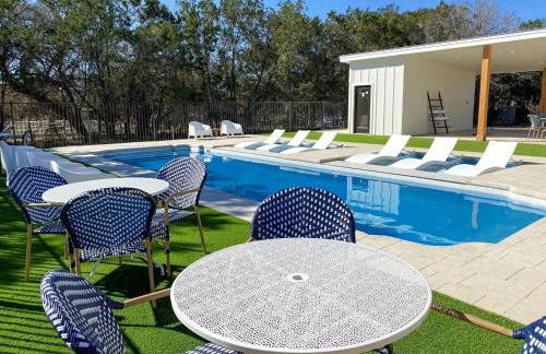 Pet-Friendly Glamping Cabin, with River Access in Ingram, Texas - Foto 20