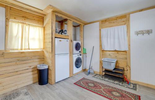 2 Mi to Dtwn Pet-Friendly Casper Apt! - Photo 12