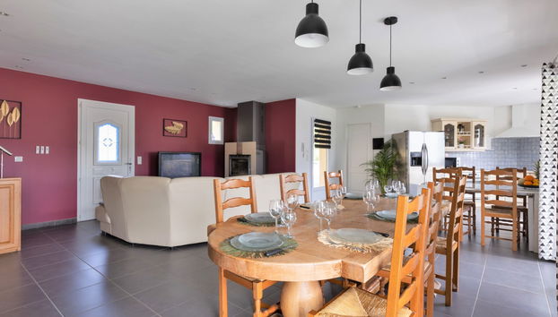 Kitchen / Dining Room