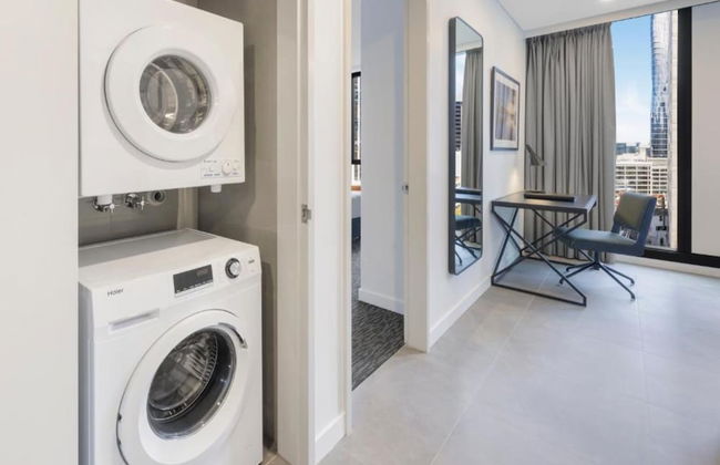 Meriton Suites Melbourne - Photo 14