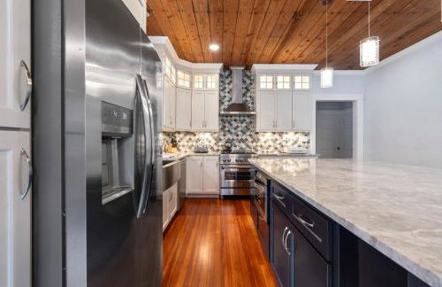 Cottage at Kempner Park Pet-Friendly Modern Home w Backyard - Foto 11