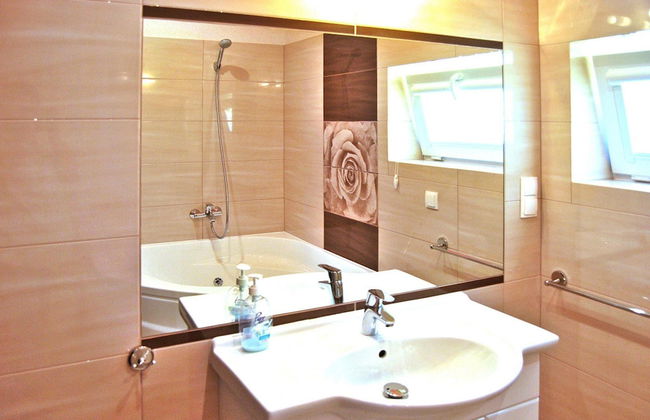 Terraced House With Pool and Sauna, Sieciemin - Foto 24