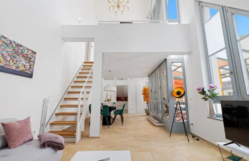 Luxury Penthouse for 8 - Center - Parking - Therme 8 min - Airport 15 min - Foto 1