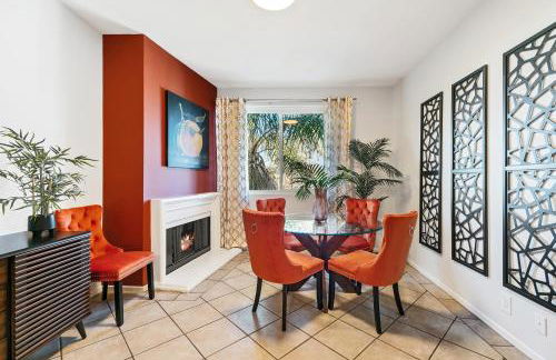 Beverly Hills 2 bed 2 bath Penthouse with Den and Parking 414 - Photo 10