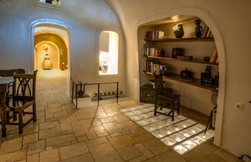 Heliophos Boutique Caves - Photo 84