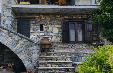 Lito's dream villa by the sea! - Photo 1