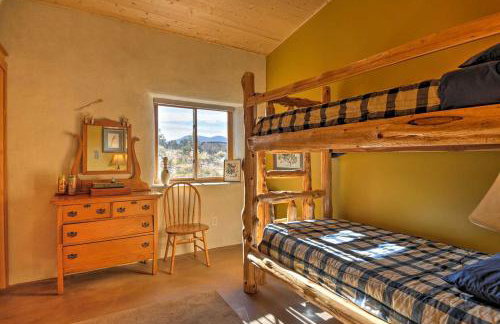 Solar-Powered Rocky Mountain Retreat for an Off-Grid Vacation in Colorado - Photo 20