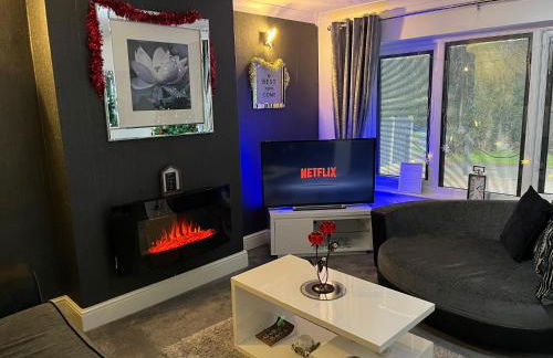 The Brook House - Spacious 3 Bed Home From Home in Burton - Foto 4