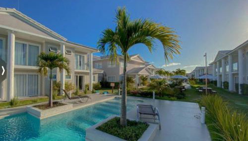 Casa com piscina, churrasqueira e estacionamento - Foto 4, Garden, sunbed, Garden view