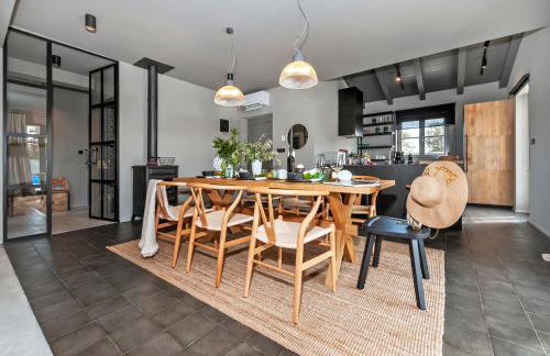 Villa Art Renata with Pool & Sauna - Photo 9