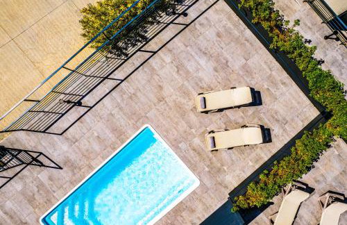 Limi Deluxe Sea View Suites - Private Pools - Foto 122