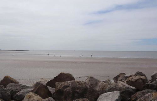 Modern and comfortable stay in Morecambe - Photo 40