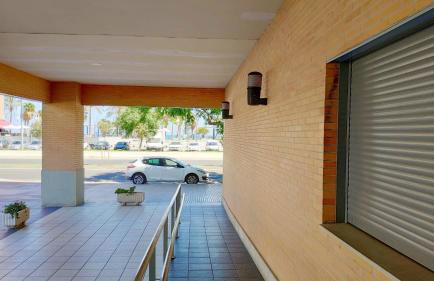 On the beach! Frente al Paseo Marítimo, Parking y Piscina - Photo 27