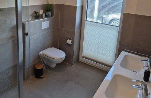 Riesiges Ferienhaus mit 4 SZ an der Nordsee! Sauna - Foto 9