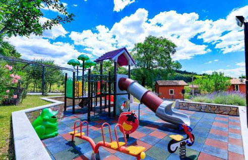 Villa Anelia - Photo 2