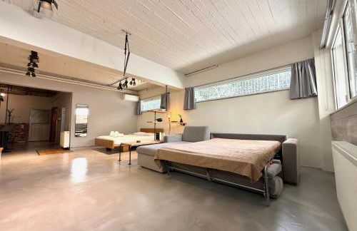 Industrial Studio with Patio - Foto 10