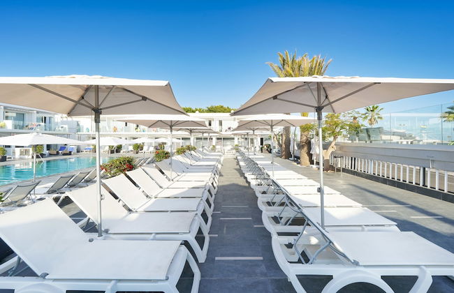 Ura Lara - Adults Only - Photo 61