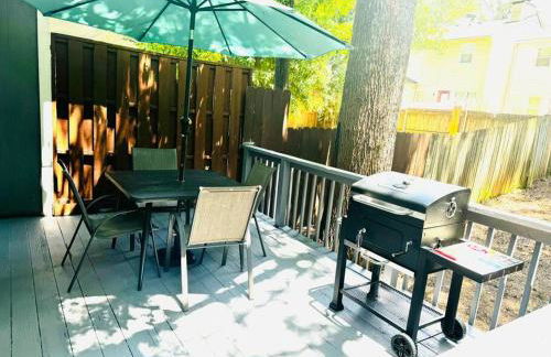 Cozy home with BBQ -5 min Braves - Foto 9