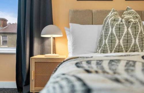 Aylesbury House 3 En-suite Bedrooms Parking Pets - Photo 33